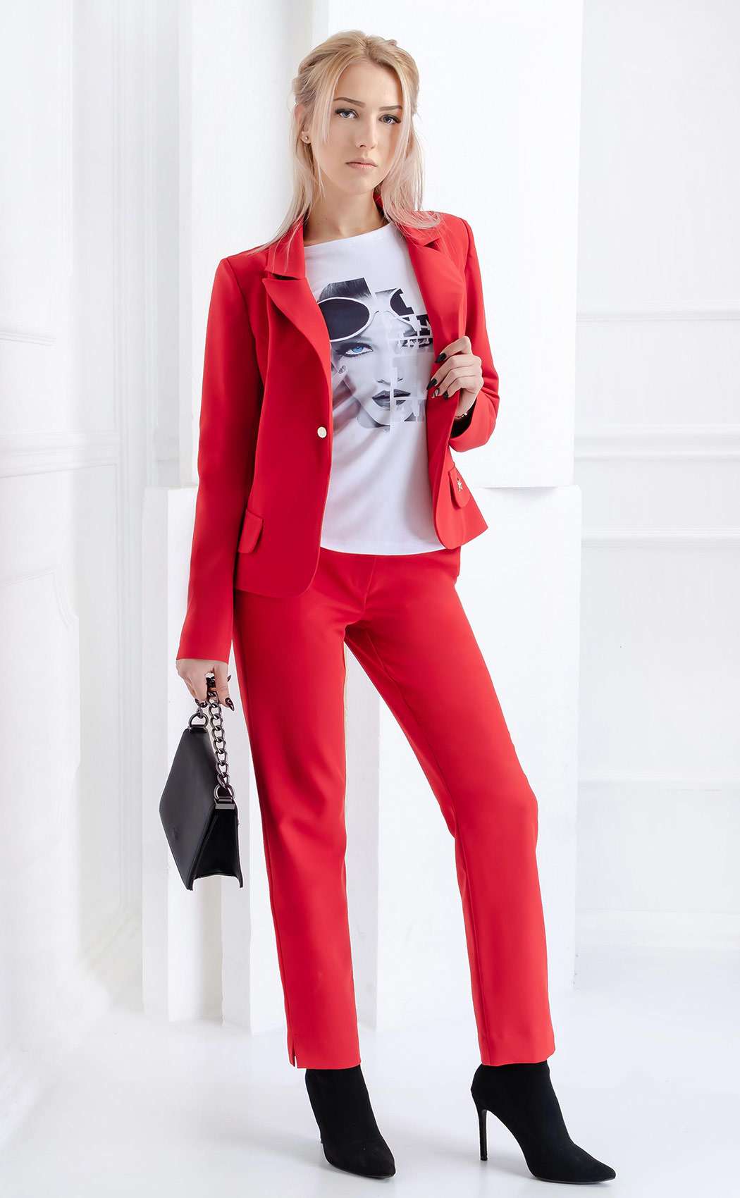 Red short casual female jacket ⊶ Female Jackets ᑕ❶ᑐ AROGANS