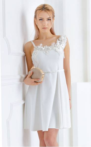 Официални рокли ⭐ Разкроена рокля с дантела в нежно бял цвят