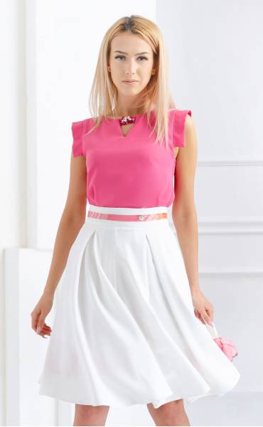 розови летни блузи ⭐ Лятна блуза в циклама с декорация